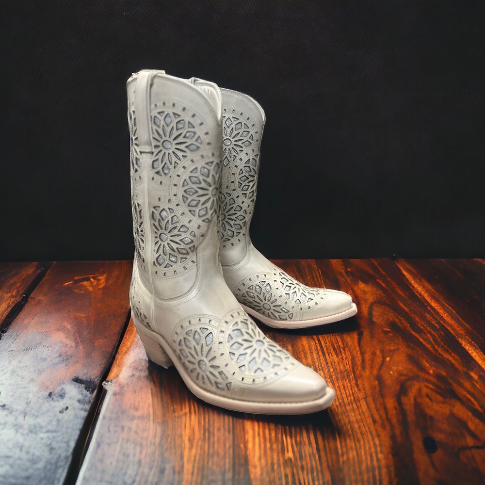 QUT Women’s Western Boots Cowboy Mid-Calf Snip Toe Leather Cowgirl Boho